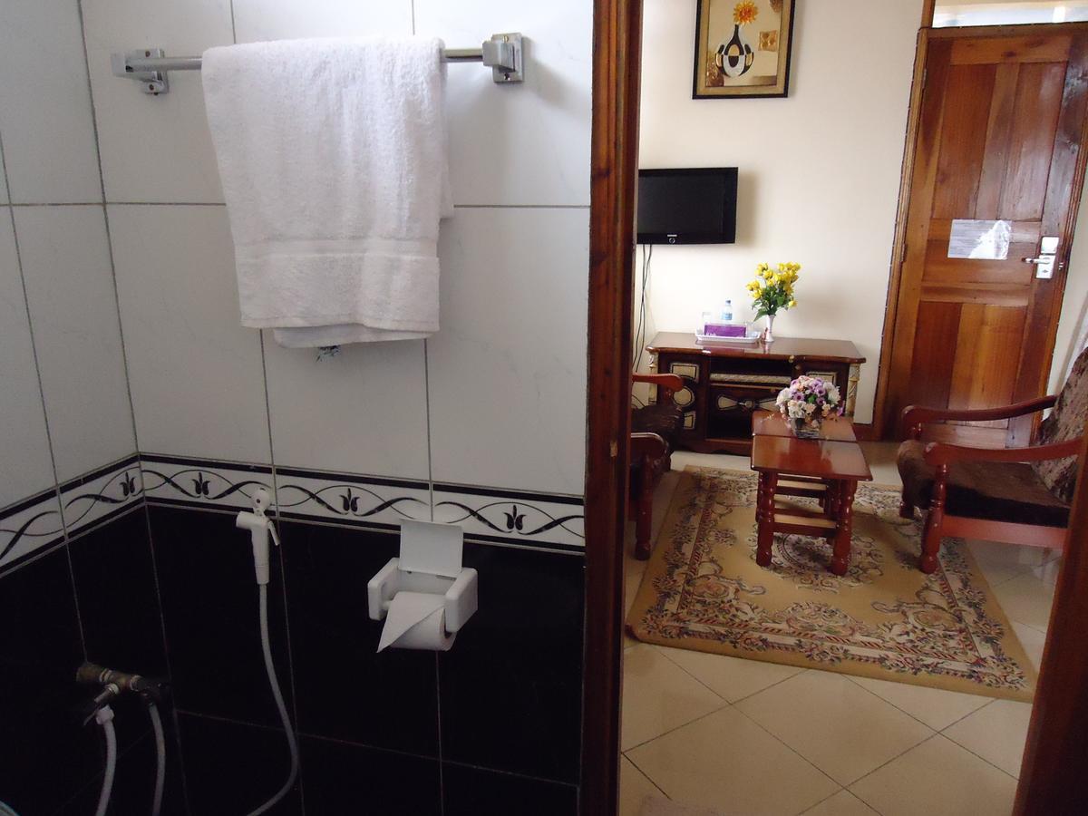Snow View Hotel Boma la Ngombe エクステリア 写真