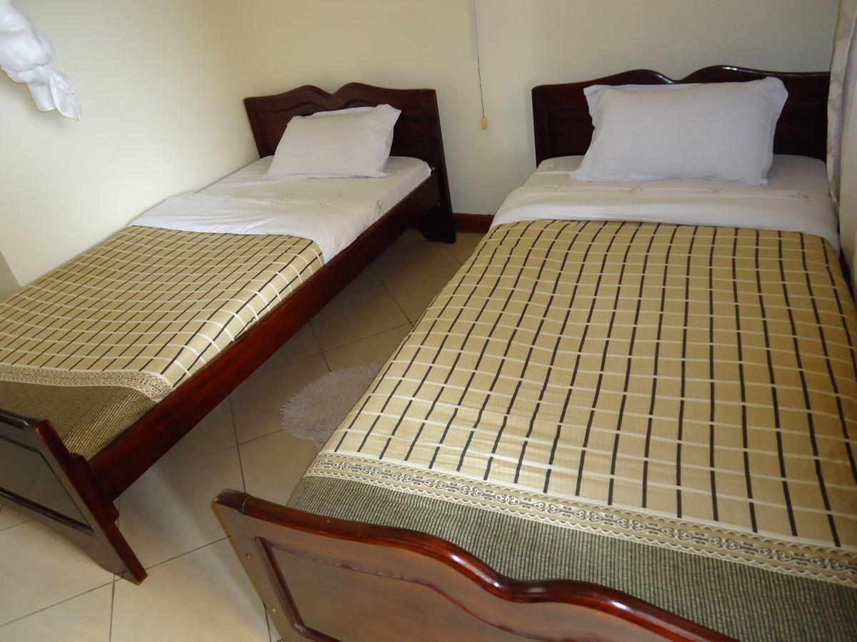 Snow View Hotel Boma la Ngombe エクステリア 写真