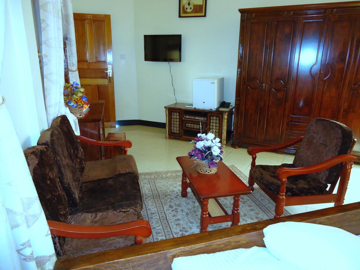 Snow View Hotel Boma la Ngombe エクステリア 写真