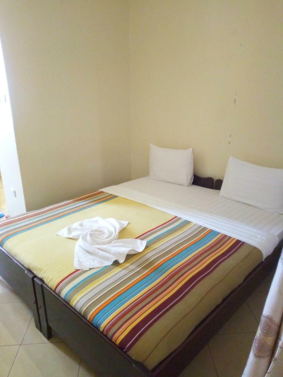 Snow View Hotel Boma la Ngombe エクステリア 写真