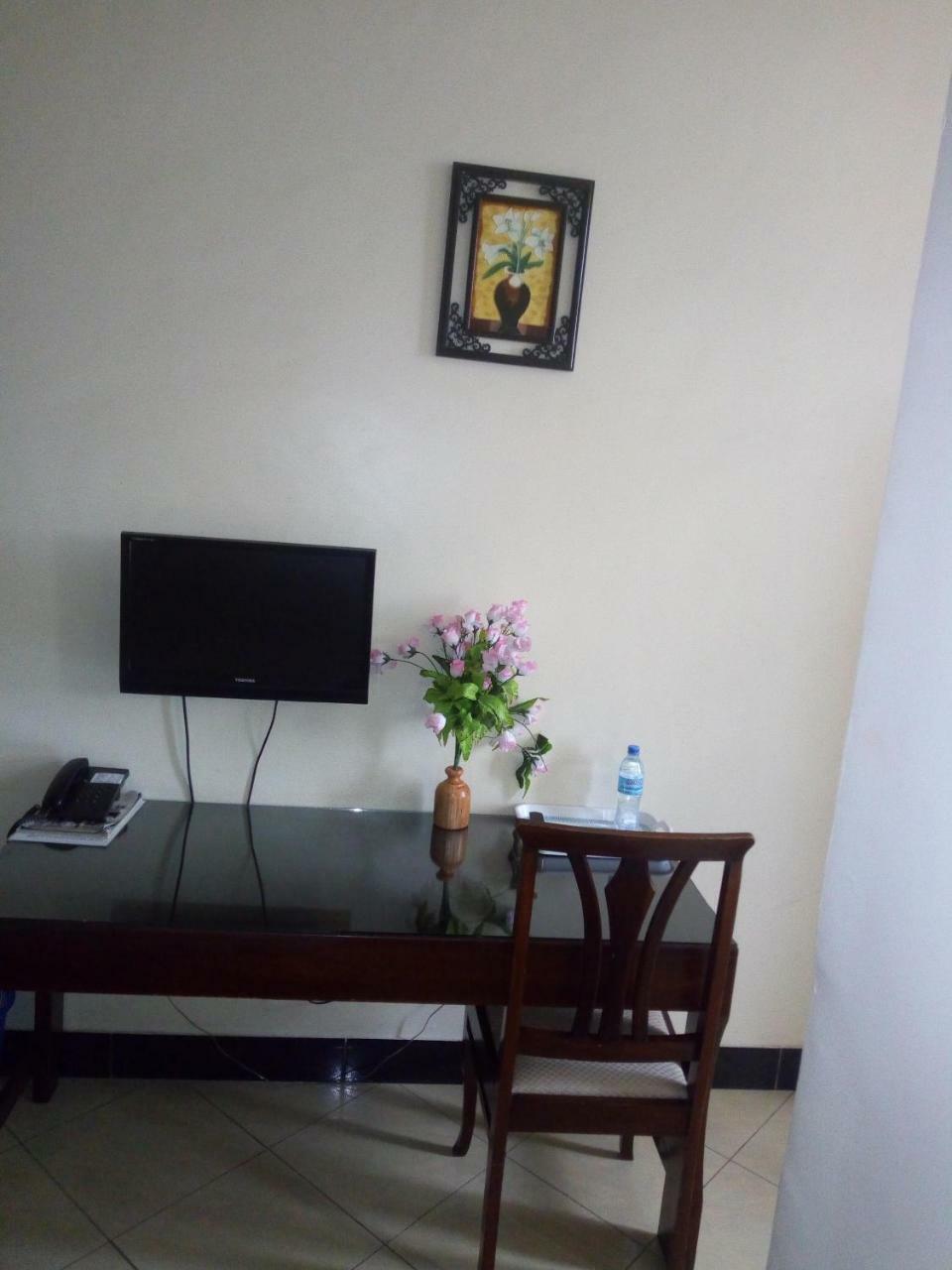 Snow View Hotel Boma la Ngombe エクステリア 写真