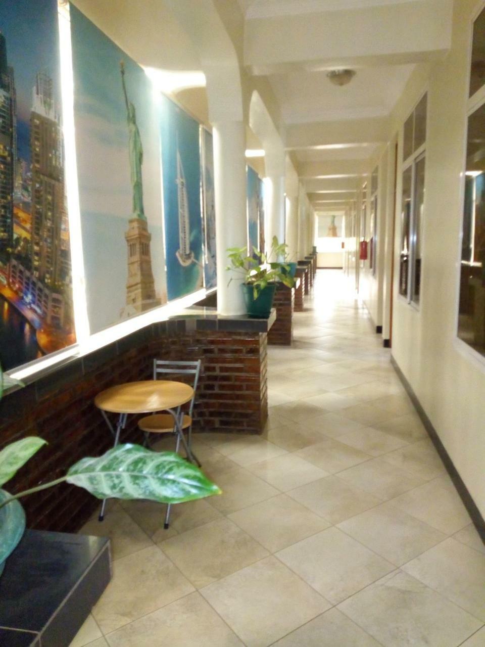 Snow View Hotel Boma la Ngombe エクステリア 写真